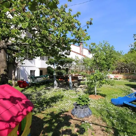 Sabina Mit Schoenem Garten, Ruhige Lage * Porec